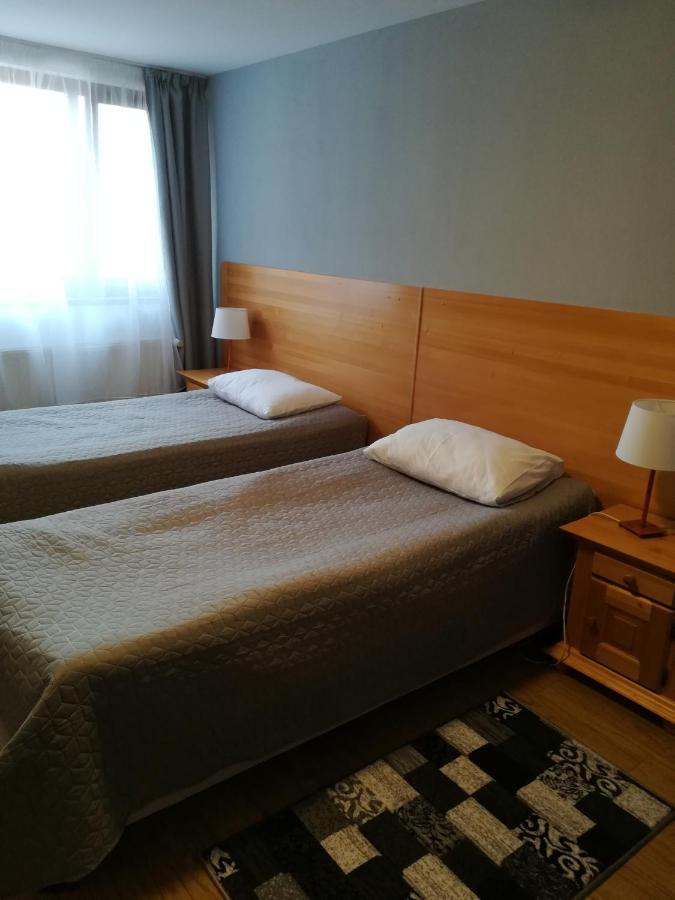Bed and Breakfast Kolpinghaus Caransebeş Esterno foto