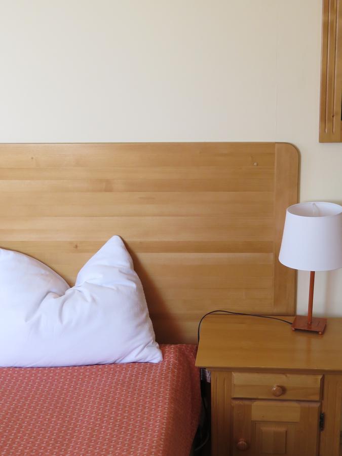 Bed and Breakfast Kolpinghaus Caransebeş Esterno foto